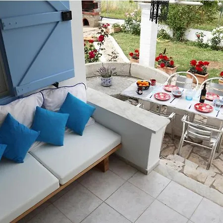 Sea Breeze Coastal House-in Almyros Beach * Acharavi (Corfu)