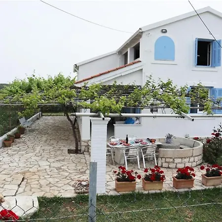 Villa Sea Breeze Coastal House-in Almyros Beach Acharavi (Corfu)