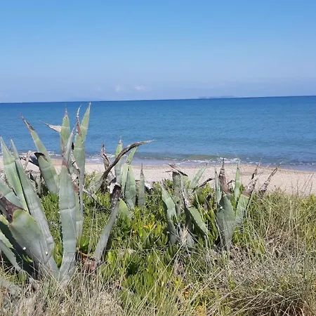 Sea Breeze Coastal House-in Almyros Beach Villa Acharavi (Corfu)